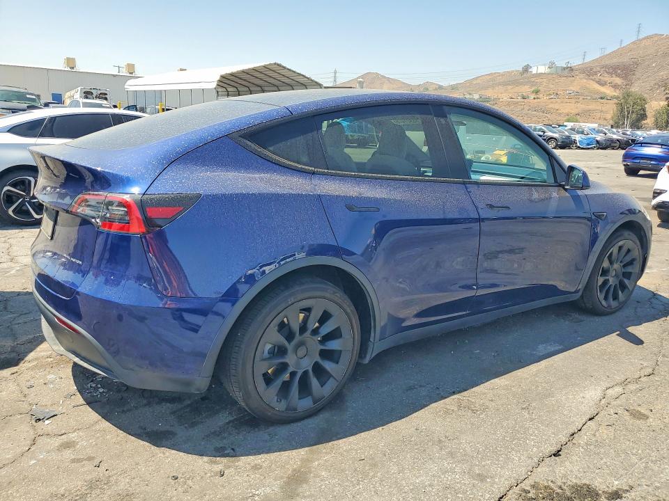 2020 Tesla Model y VIN 5YJYGDEE5LF056158 COPART salvage auction — MINOR DENT/SCRATCHES, Ca - Salvage Certificate, sold $8,300 on 2026-07-02 (photo 3)