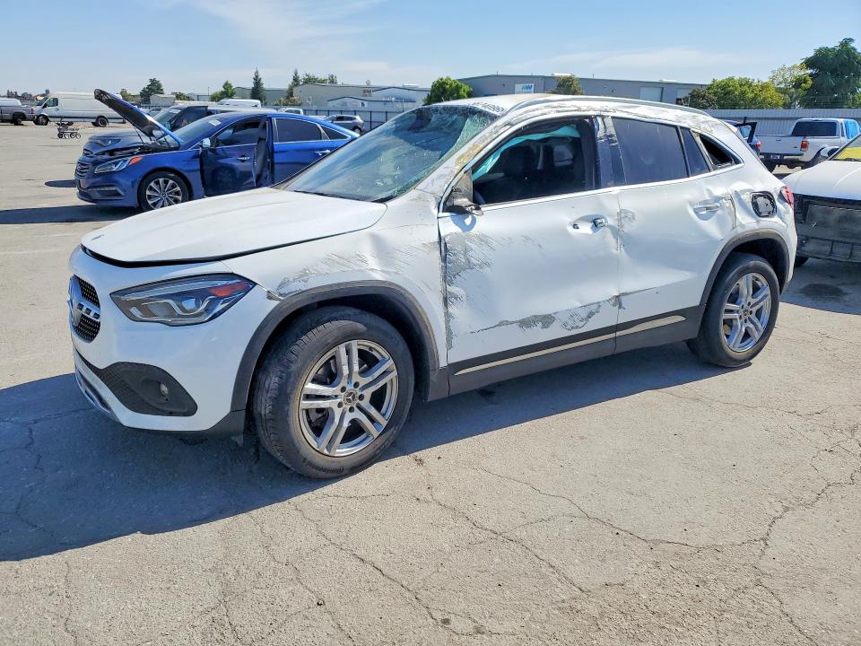 2022 Mercedes-benz VIN W1N4N4GB3NJ342019 COPART salvage auction — ROLLOVER, Ca - Salvage Certificate, sold $4,600 on 2026-07-10 (photo 1)