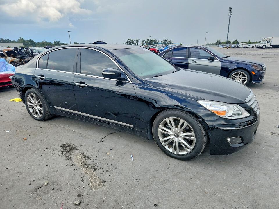 2011 Hyundai Genesis VIN KMHGC4DF2BU124385 COPART salvage auction — REAR END, Fl - Cert Of Title Slvg Rebuildable, sold $350 on 2026-07-06 (photo 4)