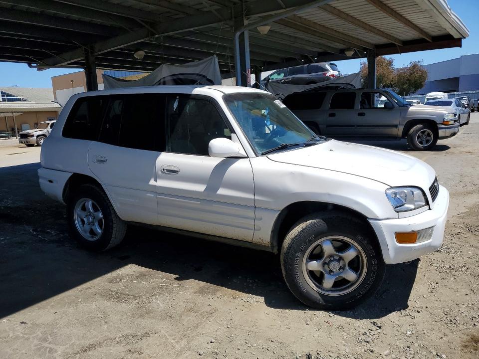 2000 Toyota Rav 4 VIN JT3GP10V0Y7075798 COPART salvage auction — REAR END, CA - SALVAGE CERTIFICATE, sold $15 on 2026-07-28 (photo 4)