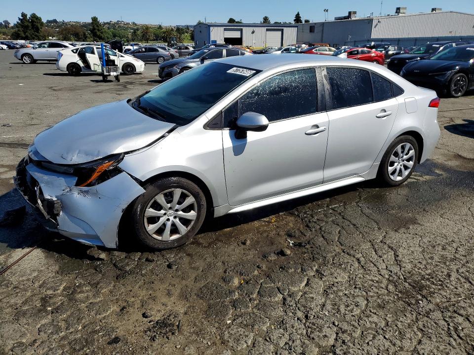 2022 Toyota Corolla VIN 5YFEPMAEXNP273897 COPART salvage auction — FRONT END, CA - CERTIFICATE OF TITLE, sold $2,550 on 2026-07-16 (photo 1)
