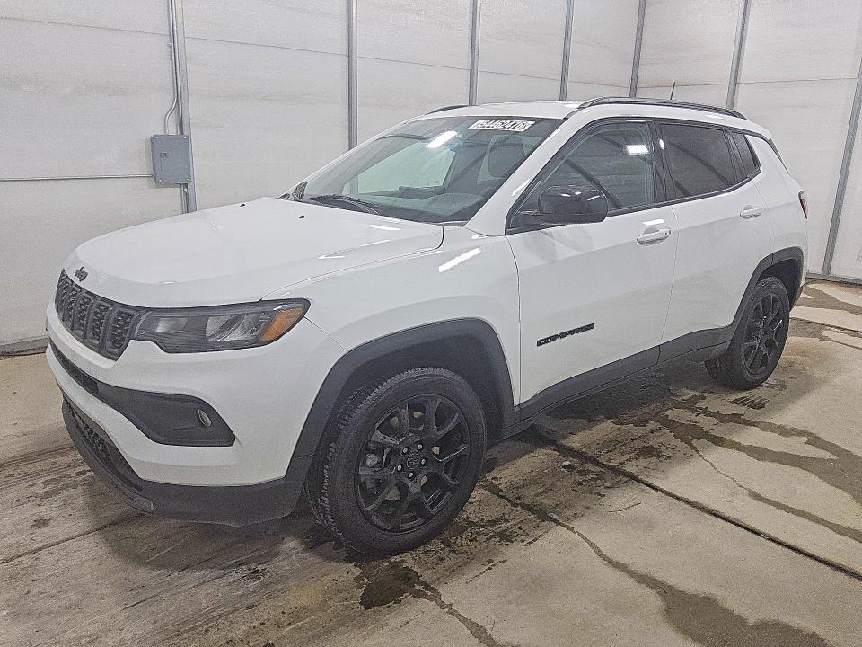 2025 Jeep Compass VIN 3C4NJDBN4ST586937 COPART salvage auction — MINOR DENT/SCRATCHES, GA - CERTIFICATE OF TITLE, sold $16,800 on 2026-08-27 (photo 1)