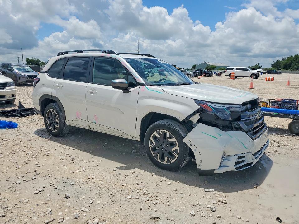 2025 Subaru Forester VIN JF2SLDDCXSH596669 COPART salvage auction — FRONT END, Tx - Salvage Vehicle Title, sold $10,200 on 2026-07-16 (photo 4)