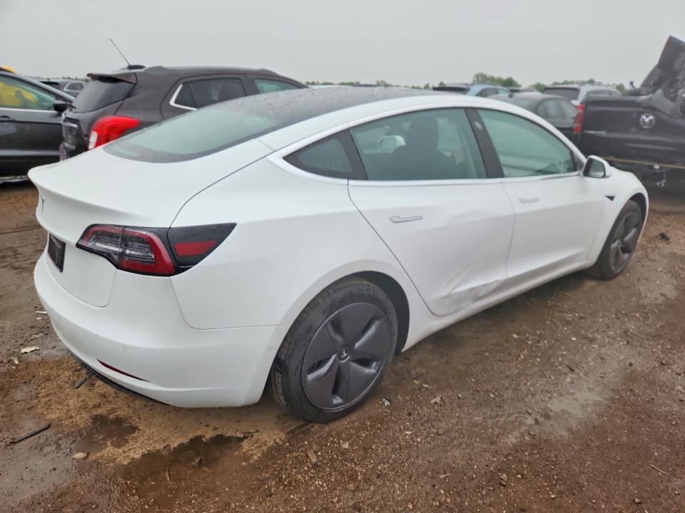 2019 Tesla Model 3 VIN 5YJ3E1EA0KF484827 COPART salvage auction — SIDE, IL - SALVAGE CERTIFICATE, sold $6,200 on 2026-07-28 (photo 3)