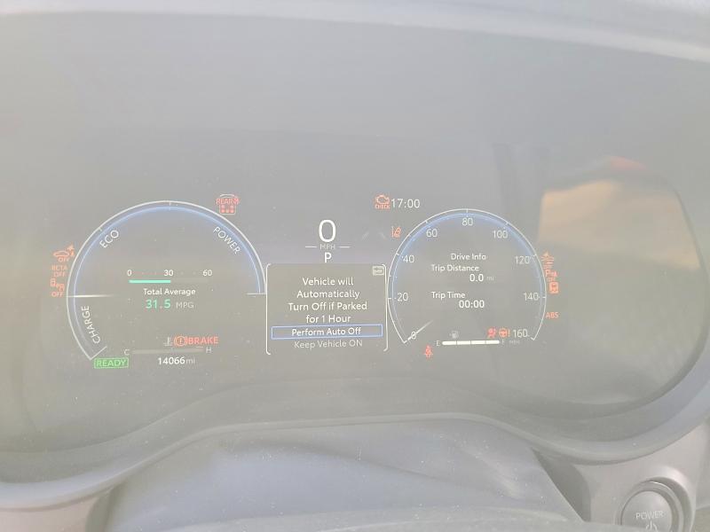 2025 Toyota Sienna VIN 5TDDSKFC1SS166407 COPART salvage auction — ROLLOVER, AZ - DIS/DLR/EXP ONLY SALVAGE TITLE, sold $17,000 on 2026-07-29 (photo 9)