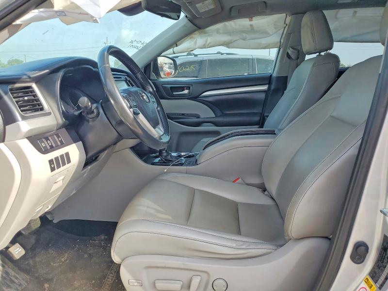 2019 Toyota Highlander VIN 5TDJZRFH9KS583213 COPART salvage auction — REAR END, TX - SALVAGE VEHICLE TITLE (P), sold $8,500 on 2026-07-16 (photo 7)