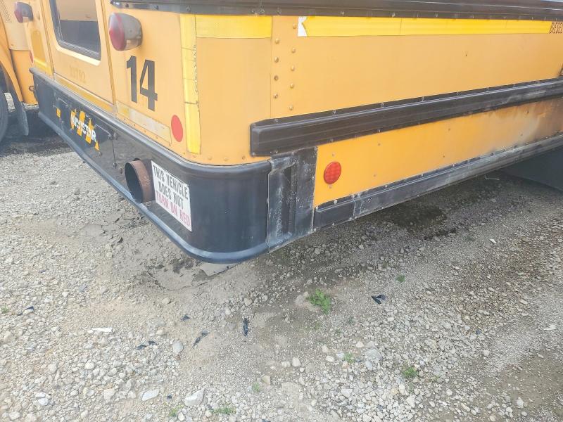 2013 Ic VIN 4DRBUSKN7DB301114 COPART salvage auction — MINOR DENT/SCRATCHES, Ia - Certificate Of Title, sold $2,500 on 2026-09-18 (photo 9)