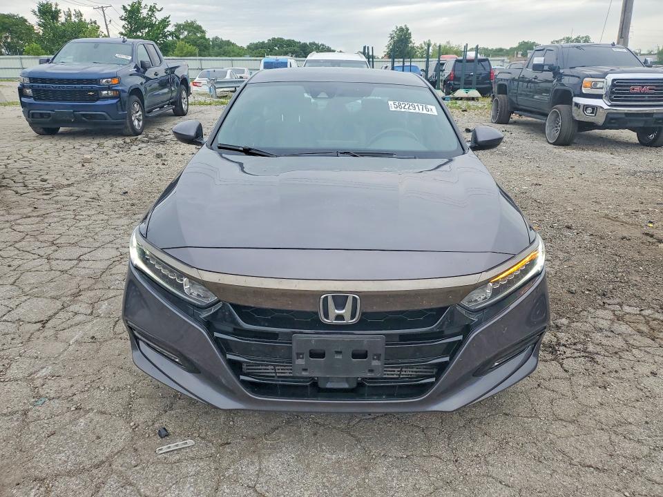 2019 Honda Accord VIN 1HGCV1F30KA147990 COPART salvage auction — HAIL, Il - Salvage Certificate, sold $9,900 on 2026-07-29 (photo 5)