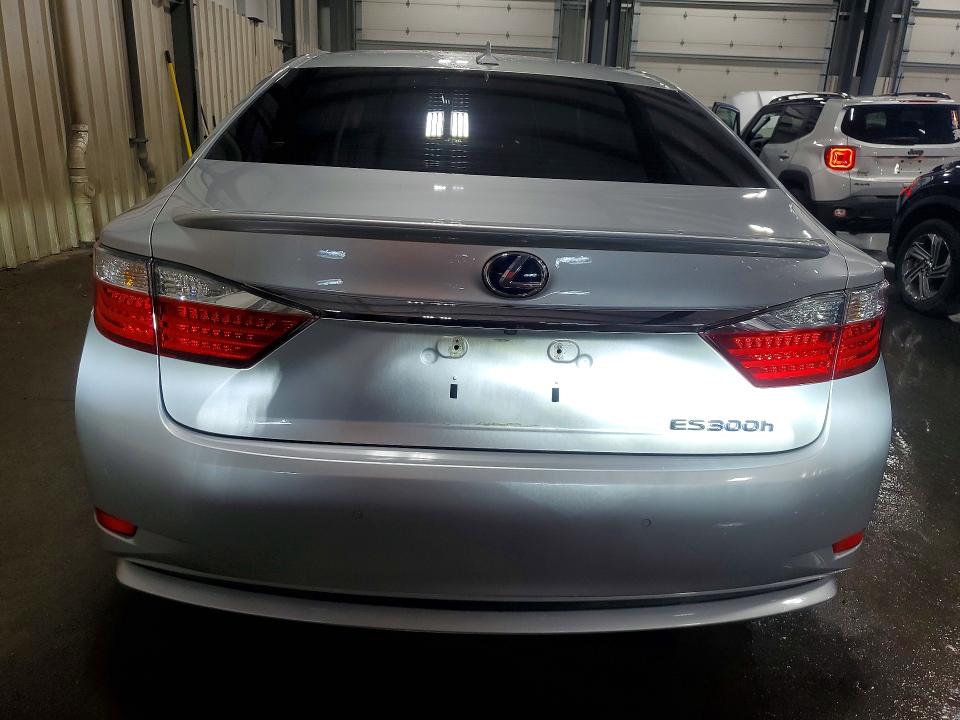 2014 Lexus VIN JTHBW1GGXE2061012 COPART salvage auction — FRONT END, Mn - Cert Of Title-Salvage, sold $375 on 2026-07-28 (photo 6)