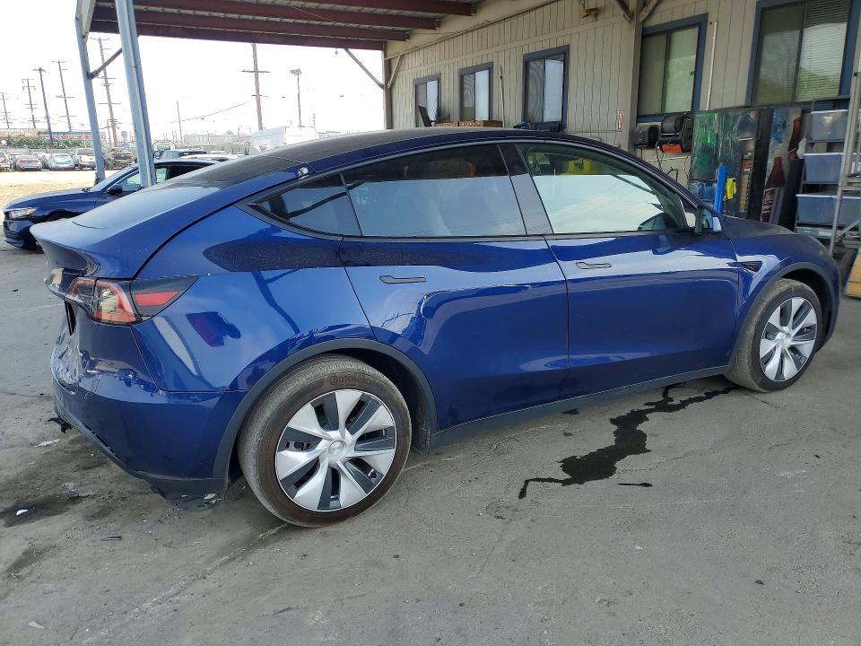2024 Tesla Model y VIN 7SAYGDEE1RF064947 COPART salvage auction — REAR END, CA - SALVAGE CERTIFICATE, sold $15,200 on 2026-07-23 (photo 3)