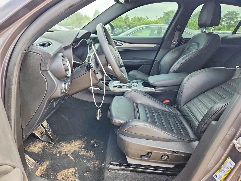 2022 Alfa romeo Stelvio VIN ZASPAKBN7N7D42339 COPART salvage auction — MINOR DENT/SCRATCHES, Il - Certificate Of Title, sold $10,800 on 2026-08-18 (photo 7)