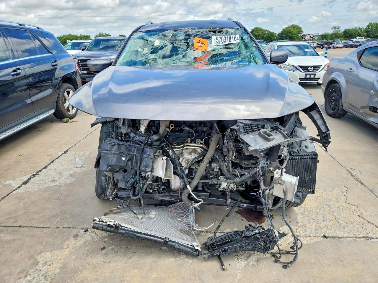 2017 Nissan Pathfinder VIN 5N1DR2MN3HC900468 COPART salvage auction — Front End, TX - SALVAGE VEHICLE TITLE, sold $625 on 2026-07-02 (photo 5)