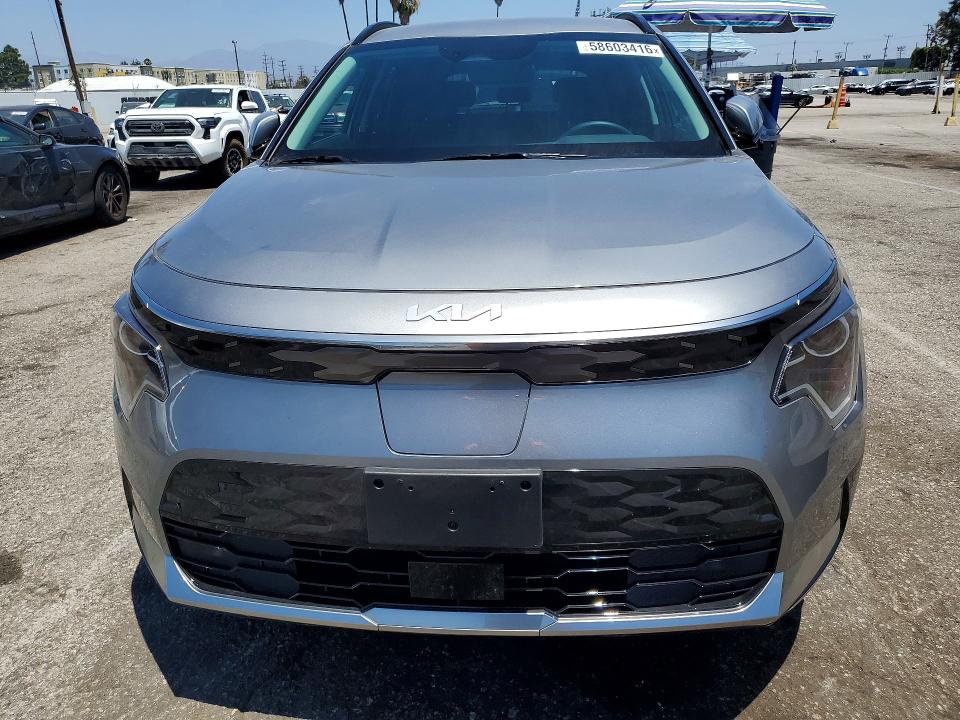 2025 Kia Niro VIN KNDCR3L18S5145429 COPART salvage auction — PARTIAL REPAIR, Ca - Dis/Dlr/Exp Only Clean Title, sold $17,700 on 2026-07-15 (photo 5)