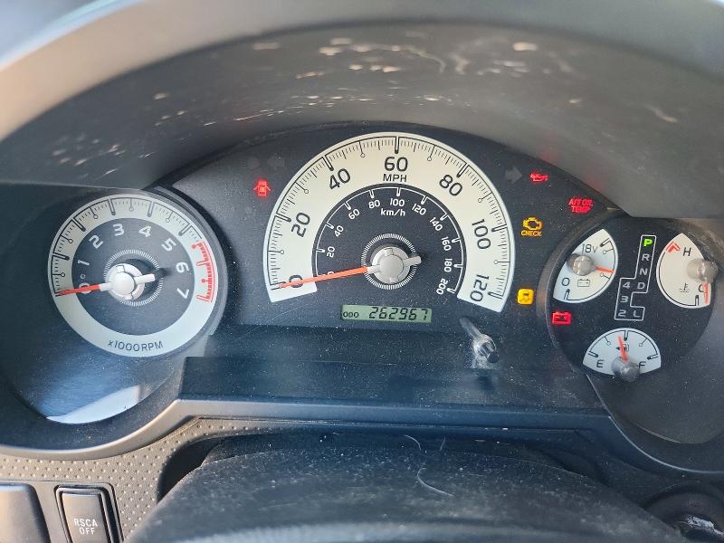 2010 Toyota Fj cruiser VIN JTEBU4BF0AK079211 COPART salvage auction — FRONT END, IL - SALVAGE CERTIFICATE, sold $4,200 on 2026-07-06 (photo 9)