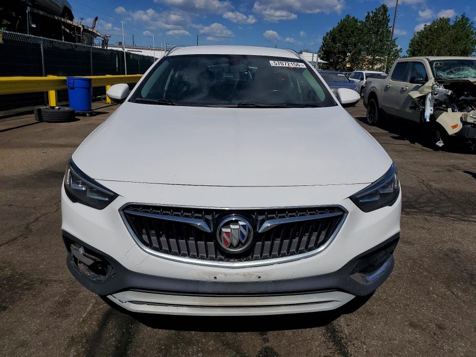 2018 Buick . VIN W04GU8SX5J1132141 COPART salvage auction — MINOR DENT/SCRATCHES, Co - Rebuilt Salvage - Dealer Only, sold $3,050 on 2026-07-21 (photo 5)