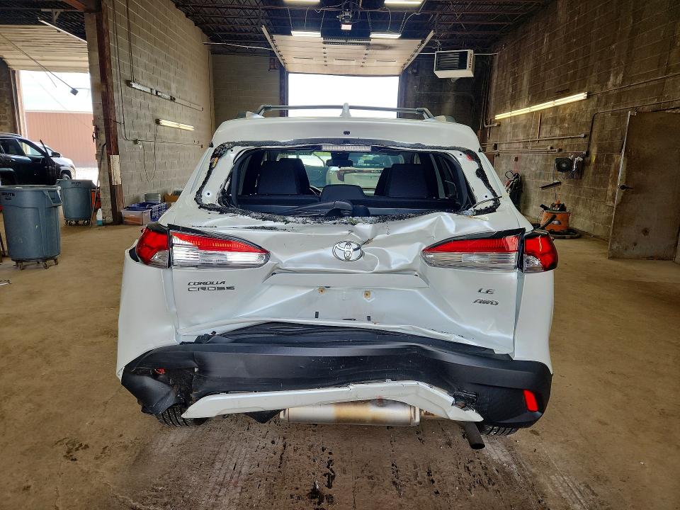 2022 Toyota Corolla cross VIN 7MUCAABG4NV043213 COPART salvage auction — REAR END, Ny - Mv-907A Salvage Certificate, sold $8,100 on 2026-07-27 (photo 6)