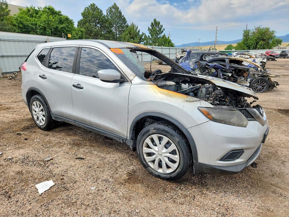 2016 Nissan Rogue sport VIN KNMAT2MV1GP643858 COPART salvage auction — Burn Engine, Co - Public - Nonrepairable, sold $250 on 2026-07-13 (photo 4)