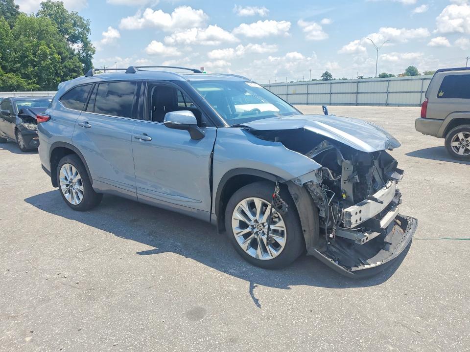 2021 Toyota Highlander VIN 5TDDZRBH8MS149001 COPART salvage auction — FRONT END, NC - SALVAGE CERTIFICATE OF TITLE, sold $15,200 on 2026-07-28 (photo 4)