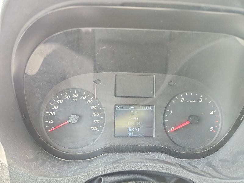 2019 Mercedes-benz VIN WD4PF1CD6KT011786 COPART salvage auction — MINOR DENT/SCRATCHES, FL - CERTIFICATE OF TITLE, sold $6,000 on 2026-07-22 (photo 9)