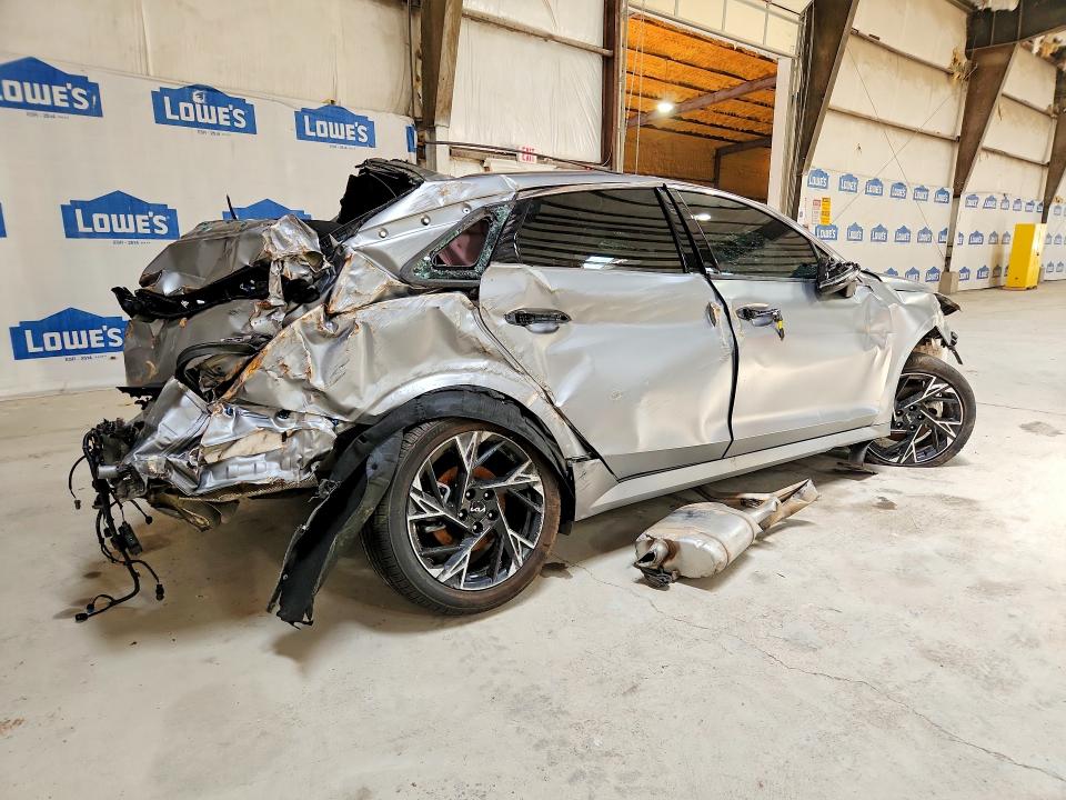 2025 Kia K5 VIN KNAG64J71S5346741 COPART salvage auction — REAR END, Tn - Certificate Of Title, sold $650 on 2026-07-30 (photo 3)