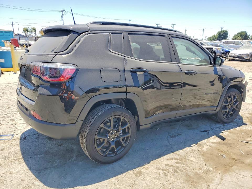 2026 Jeep Compass VIN 3C4NJDBN7TT166087 COPART salvage auction — FRONT END, Ca - Salvage Certificate, sold $4,000 on 2026-07-23 (photo 3)