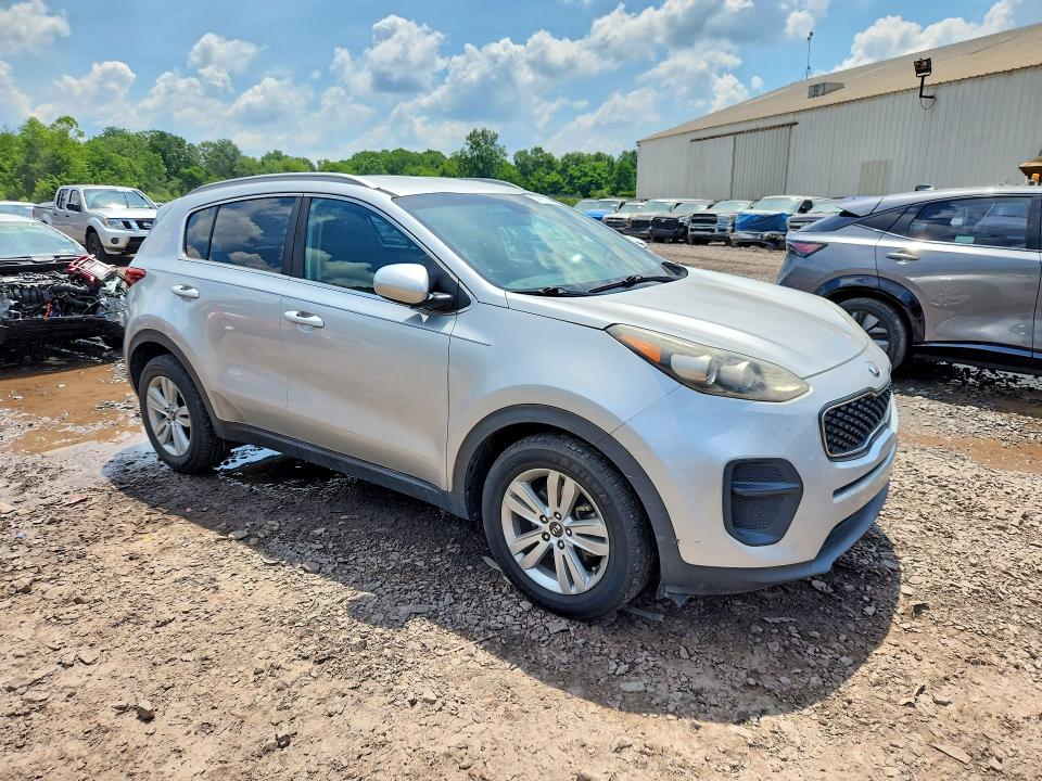 2017 Kia Sportage VIN KNDPM3AC6H7163655 COPART salvage auction — VANDALISM, Pa - Certificate Of Salvage, sold $2,300 on 2026-07-06 (photo 4)