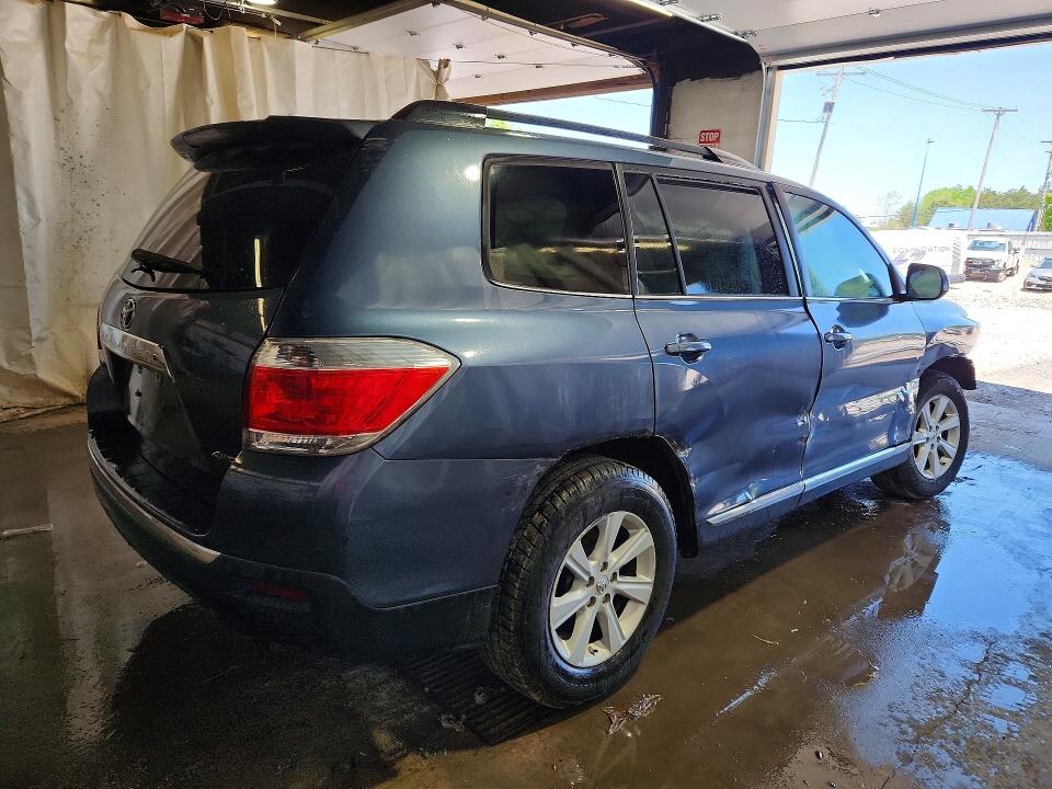 2013 Toyota Highlander VIN 5TDBK3EH2DS270577 COPART salvage auction — SIDE, Pa - Certificate Of Salvage, sold $3,250 on 2026-07-30 (photo 3)
