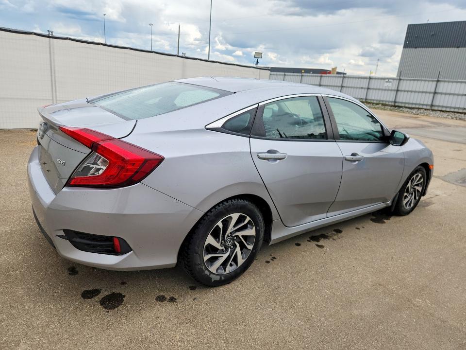 2018 Honda Civic VIN 2HGFC2F61JH017171 COPART salvage auction — MINOR DENT/SCRATCHES, Ab - Bos - Active, sold $6,900 on 2026-07-03 (photo 3)