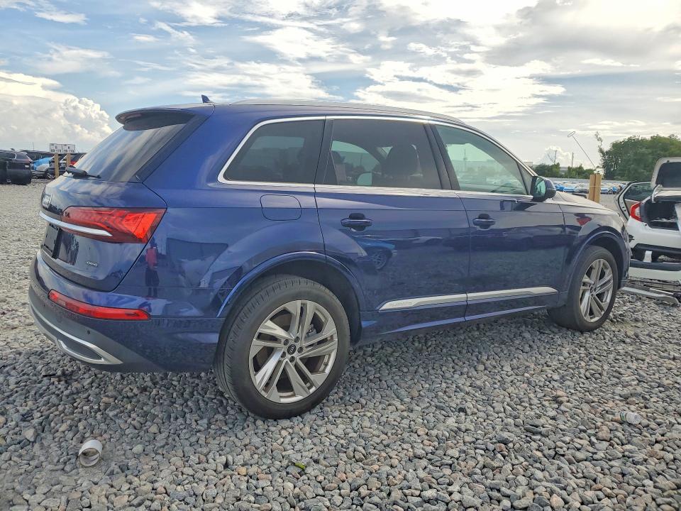 2022 Audi Q7 VIN WA1LXBF79ND006740 COPART salvage auction — MINOR DENT/SCRATCHES, Fl - Certificate Of Title (P), sold $18,500 on 2026-07-29 (photo 3)