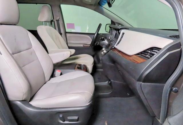 2016 Toyota Sienna VIN 5TDDK3DC4GS137600 COPART salvage auction — ALL OVER, Ca - Dis/Dlr/Exp Clean W/Salv Hist (P), sold $6,800 on 2026-07-02 (photo 5)