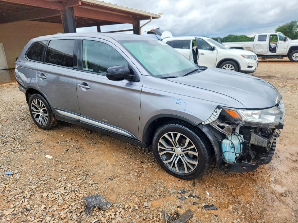 2018 Mitsubishi VIN JA4AD2A3XJZ040171 COPART salvage auction — REAR END, Fl - Cert Of Title Slvg Rebuildable, sold $2,250 on 2026-07-29 (photo 4)