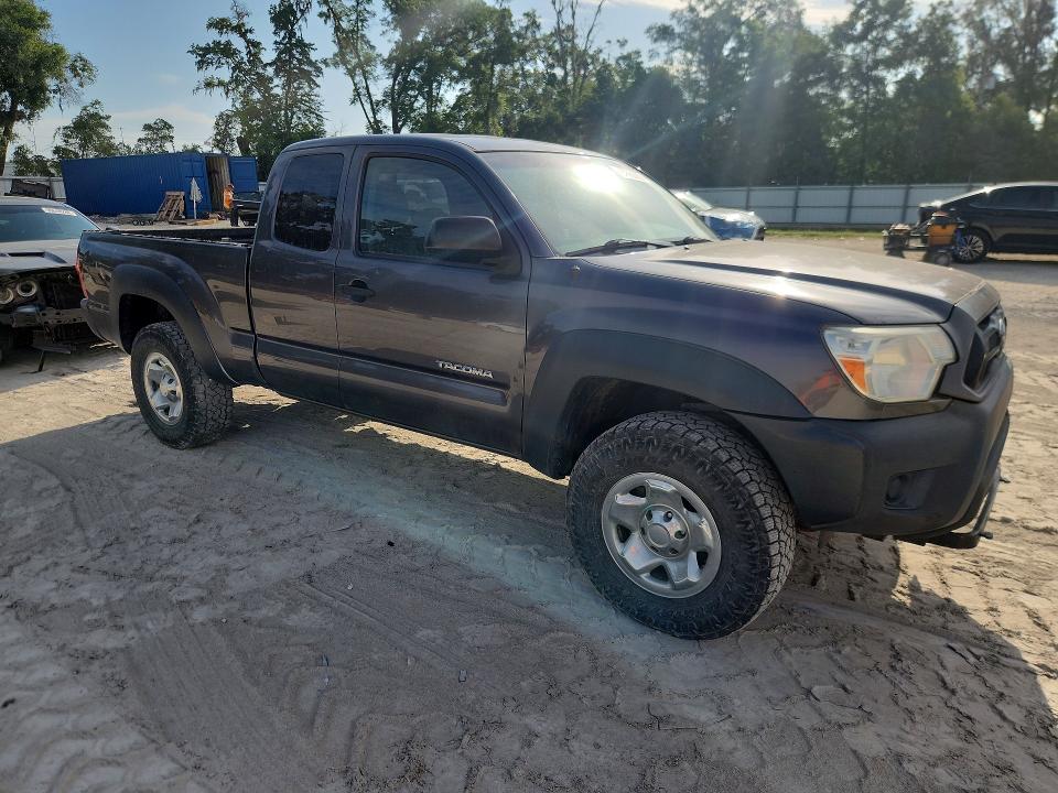 2013 Toyota Tacoma VIN 5TFUX4ENXDX018723 COPART salvage auction — MINOR DENT/SCRATCHES, Fl - Certificate Of Title, sold $6,500 on 2026-07-21 (photo 4)