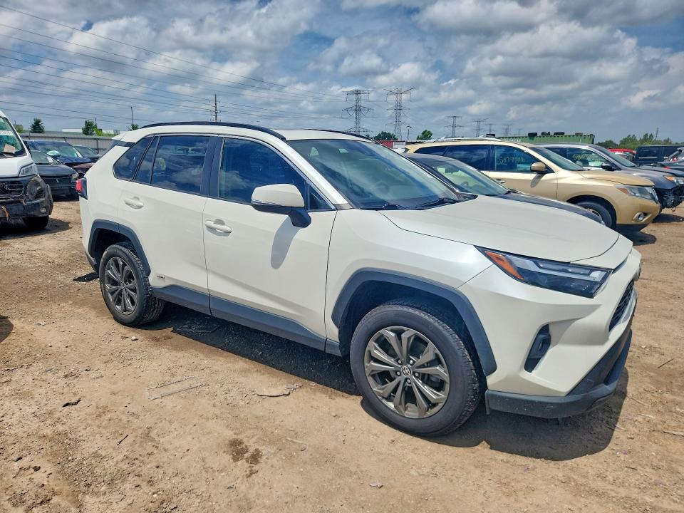 2022 Toyota Rav 4 VIN 4T3B6RFV9NU089519 COPART salvage auction — REAR END, IL - SALVAGE CERTIFICATE, sold $11,900 on 2026-07-30 (photo 4)