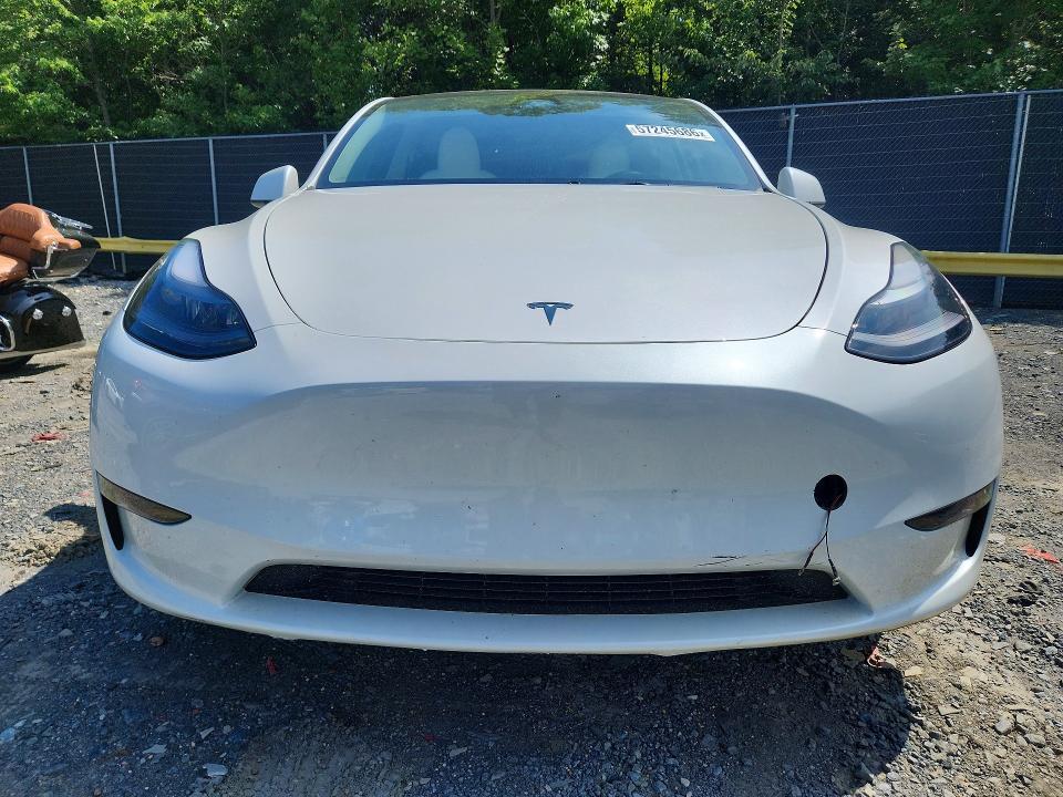 2024 Tesla Model Y VIN 7SAYGAEE4RF131149 COPART salvage auction — REAR END, Md - Cert Of Salvage > 75% Damage, sold $0 on 2026-09-18 (photo 5)