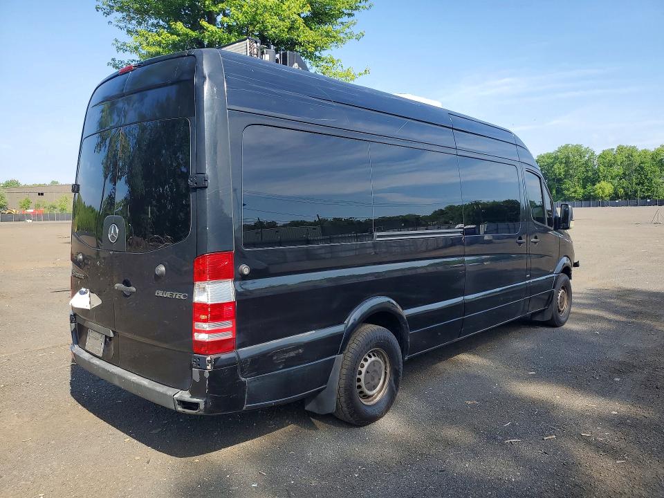 2011 Mercedes-benz Sprinter VIN WDZPE8CCXB5558643 COPART salvage auction — FRONT END, Wv - Certificate Of Title (P), sold $11,300 on 2026-07-31 (photo 3)