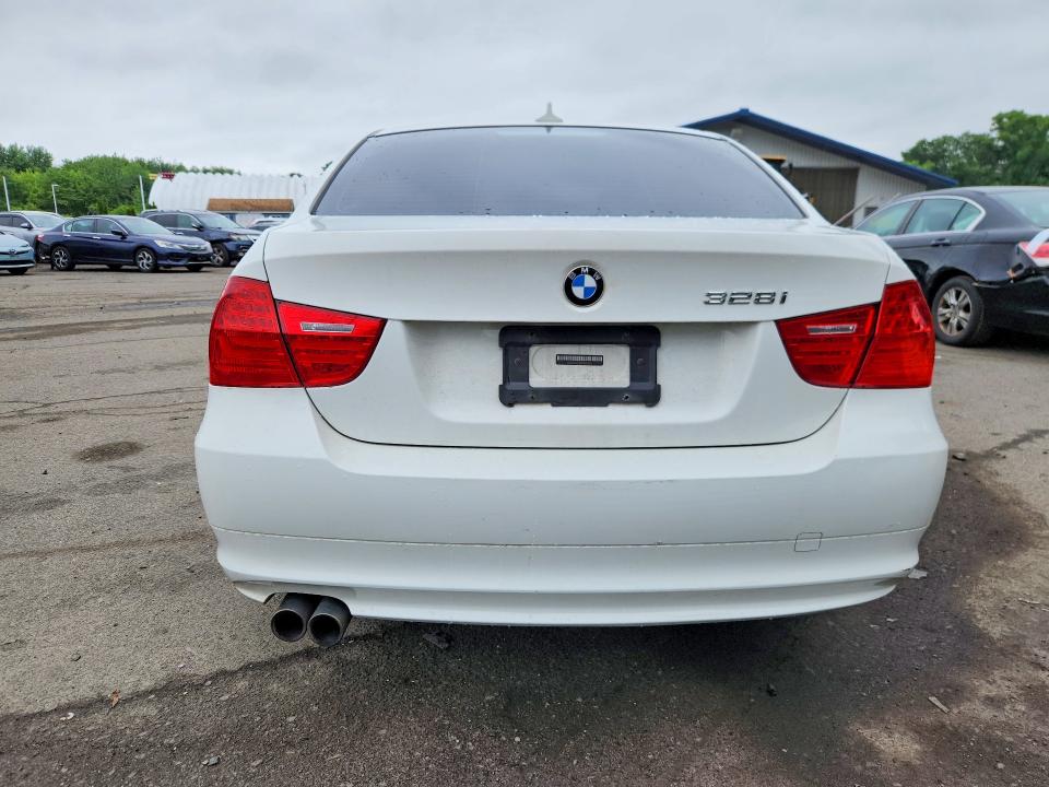 2011 BMW 3er VIN WBAPK5C51BA994827 COPART salvage auction — FRONT END, CT - CERT OF TITLE-SALVAGE, sold $475 on 2026-07-02 (photo 6)