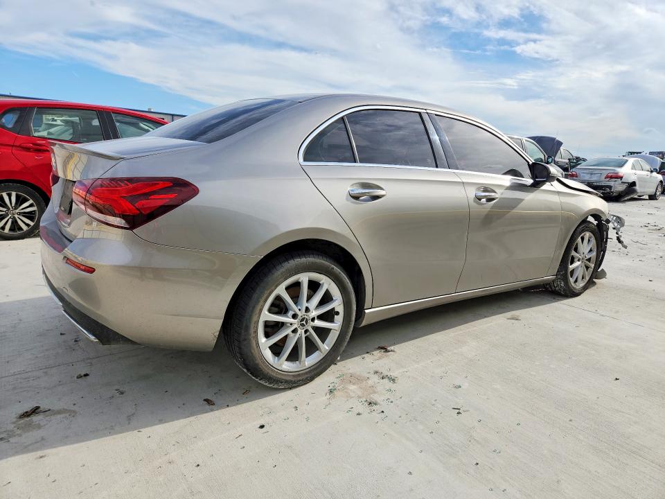 2020 Mercedes-benz A-klasse VIN WDD3G4EB4LW038543 COPART salvage auction — FRONT END, TX - SALVAGE VEHICLE TITLE (P), sold $4,250 on 2026-08-07 (photo 3)