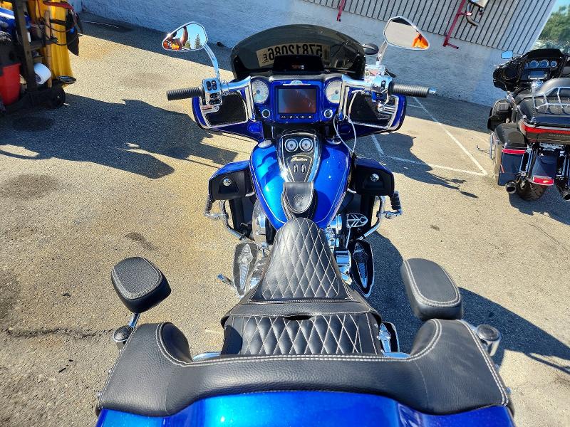 2018 Indian motorcycle co. Roadmaster VIN 56KTREAA9J3358473 COPART salvage auction — VANDALISM, CA - SALVAGE CERTIFICATE, sold $4,350 on 2026-09-17 (photo 6)