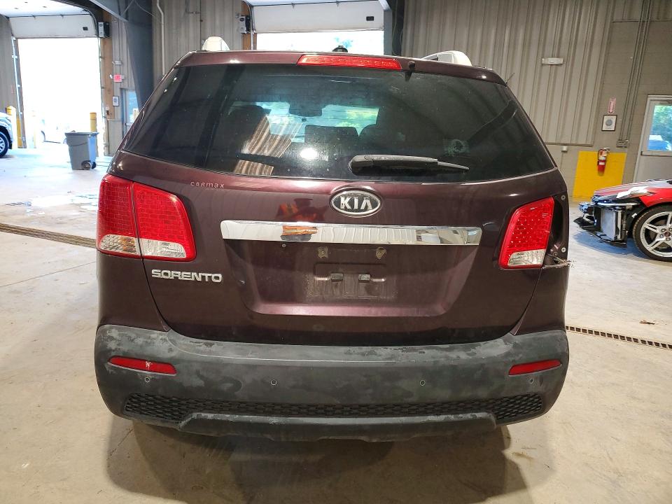 2011 Kia Sorento VIN 5XYKT4A13BG117969 COPART salvage auction — MECHANICAL, MT - CERTIFICATE OF TITLE, sold $625 on 2026-07-29 (photo 6)