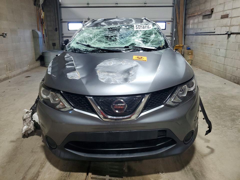 2019 Nissan Rogue VIN JN1BJ1CR9KW623013 COPART salvage auction — ROLLOVER, Mn - Cert Of Title-Salvage, sold $200 on 2026-07-28 (photo 5)