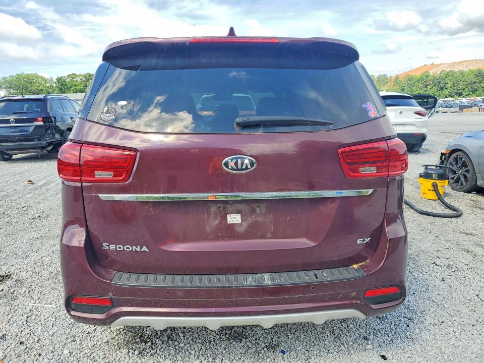 2019 Kia SEDONA VIN KNDMC5C13K6536886 COPART salvage auction — MINOR DENT/SCRATCHES, OH - CERTIFICATE OF TITLE, sold $1,600 on 2026-07-27 (photo 6)