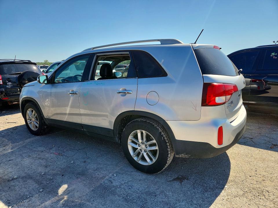 2015 Kia Sorento VIN 5XYKTCA65FG585200 COPART salvage auction — REAR END, In - Cert Of Title-Salvage Title, sold $1,150 on 2026-07-28 (photo 2)