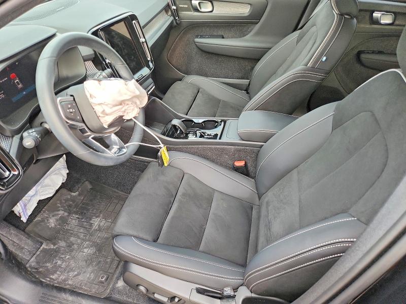 2025 Volvo VIN YV4L12UM8S2572294 COPART salvage auction — FRONT END, Tx - Salvage Vehicle Title, sold $12,500 on 2026-08-06 (photo 7)