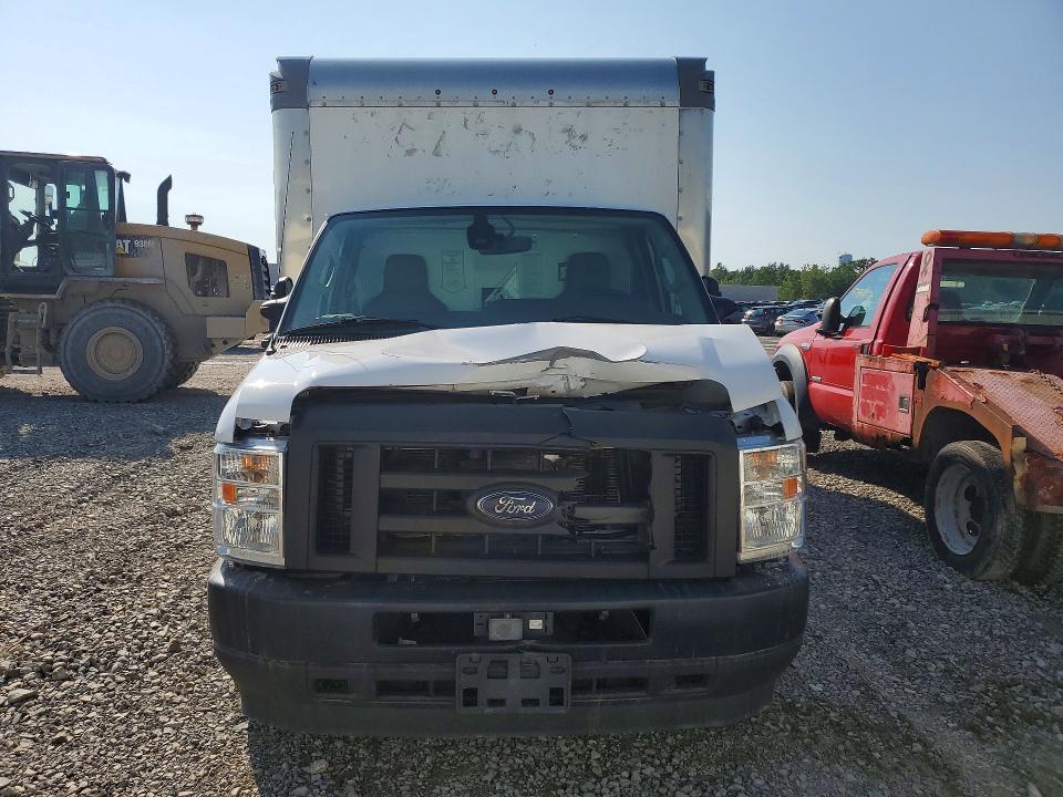 2022 Ford Econoline VIN 1FDWE3FN6NDC09030 COPART salvage auction — FRONT END, Az - Cert Of Title - Salvage, sold $300 on 2026-07-18 (photo 5)