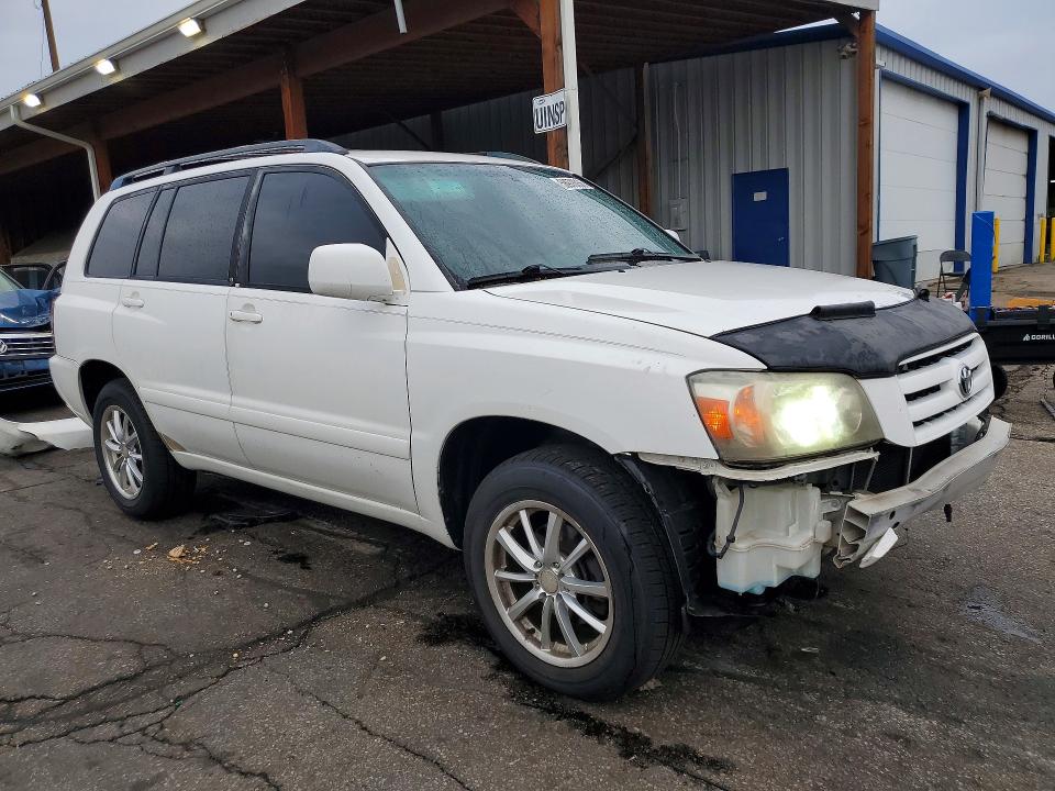 2004 Toyota Highlander VIN JTEEP21A840066267 COPART salvage auction — FRONT END, Co - Dis/Dlr/Exp Only Clean Title, sold $800 on 2026-07-28 (photo 4)