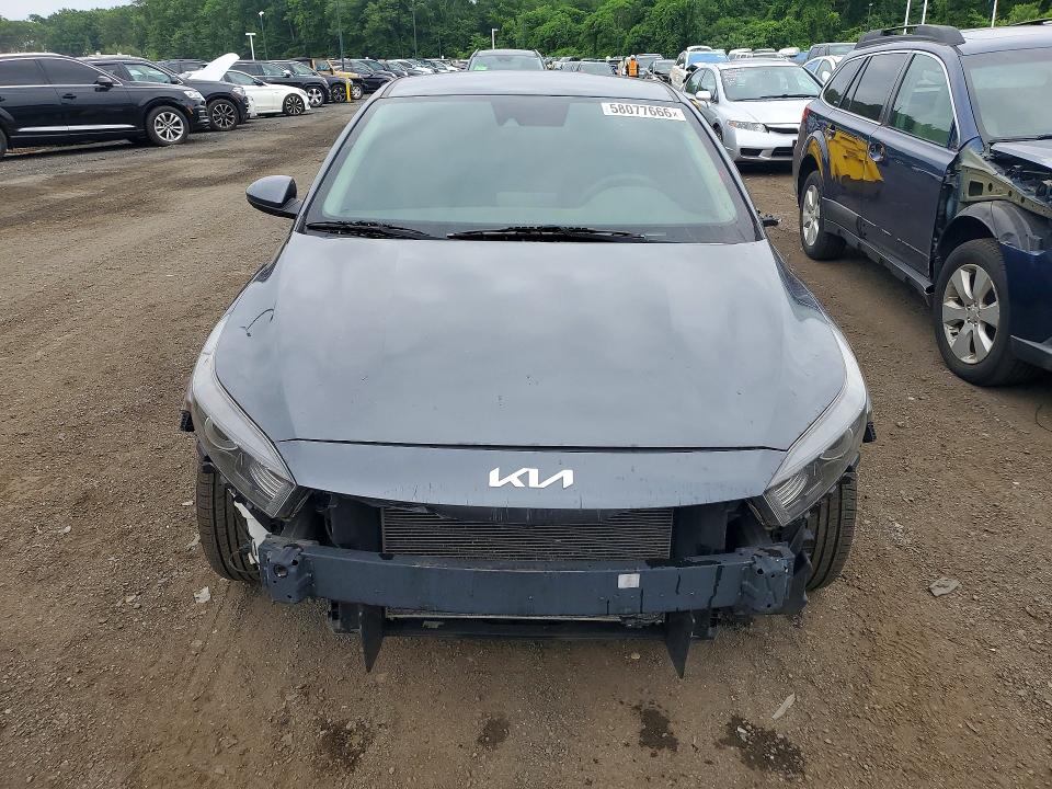 2022 Kia Forte VIN 3KPF24AD1NE454608 COPART salvage auction — ALL OVER, Ct - Certificate Of Title, sold $4,850 on 2026-07-10 (photo 5)