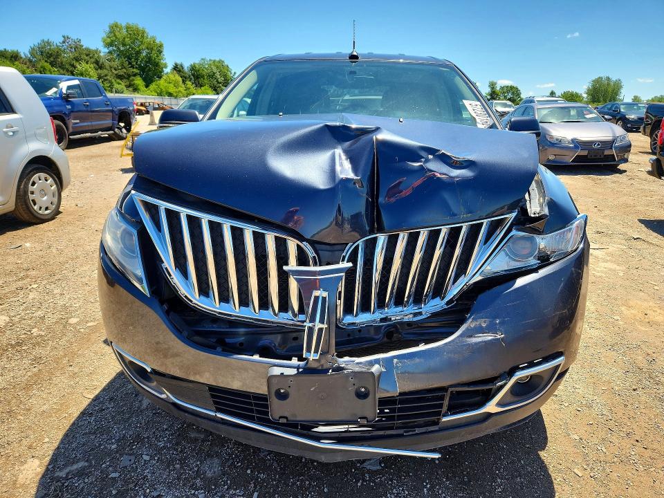 2014 Lincoln Mkx VIN 2LMDJ6JK7EBL11254 COPART salvage auction — FRONT END, Il - Salvage Certificate, sold $250 on 2026-07-23 (photo 5)