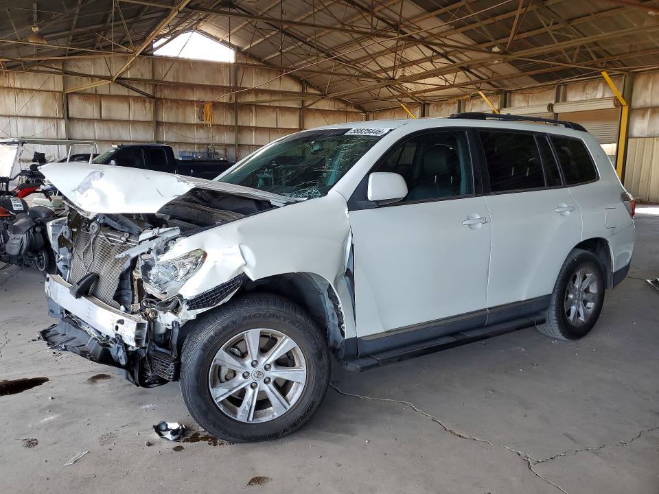 2013 Toyota Highlander VIN 5TDBK3EH9DS242033 COPART salvage auction — FRONT END, Az - Cert Of Title - Salvage, sold $1,500 on 2026-07-20 (photo 1)