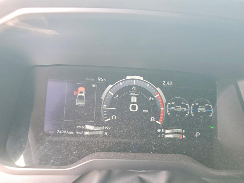 2022 Toyota VIN 5TFNA5DB8NX038652 COPART salvage auction — HAIL, Tx - Certificate Of Title, sold $37,000 on 2026-09-28 (photo 9)