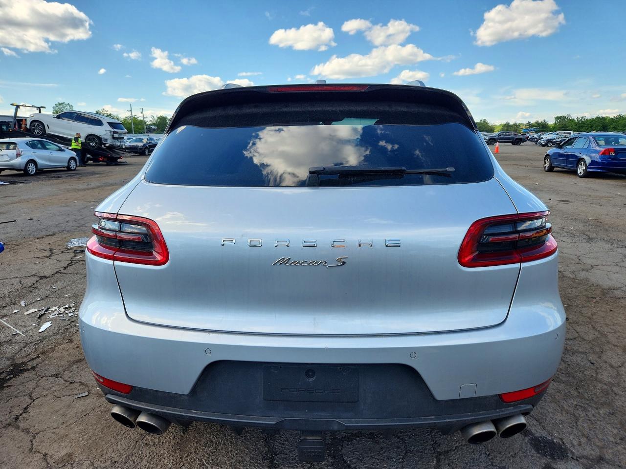 2015 Porsche Macan VIN WP1AB2A51FLB58518 COPART salvage auction — Minor Dent/Scratches, NJ - CERTIFICATE OF TITLE, sold $3,700 on 2026-07-03 (photo 6)